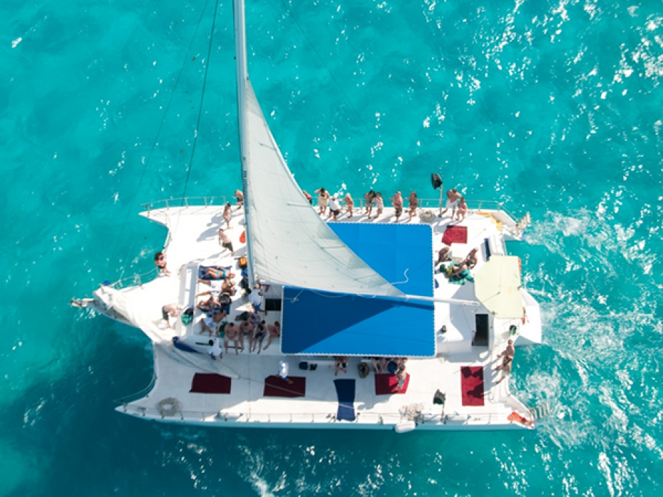 Cancun Catamarans Sailing Tour Isla Mujeres 
