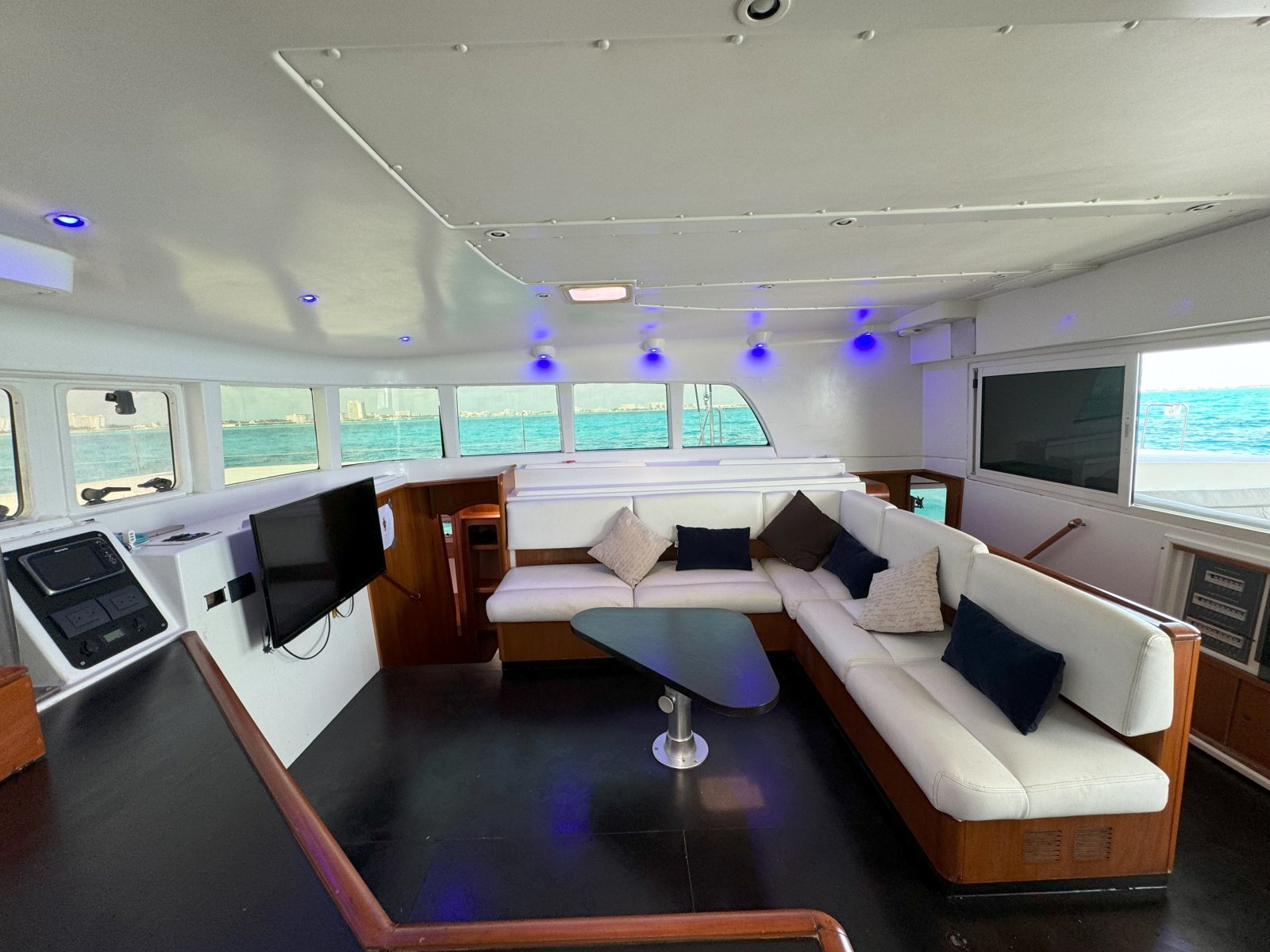 60ft PALOMA